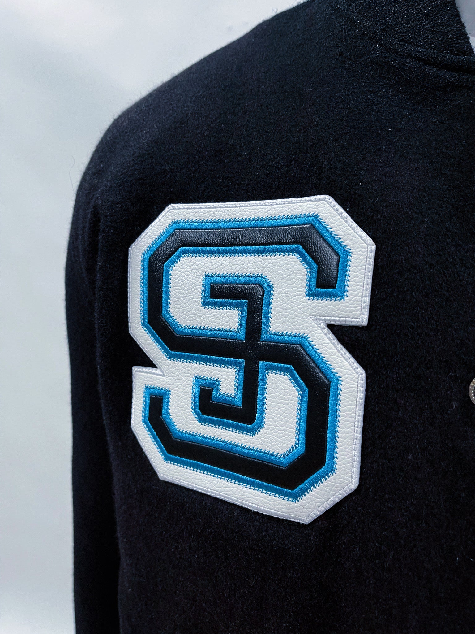 JAWS OF STEEL JACKET (BLACK)